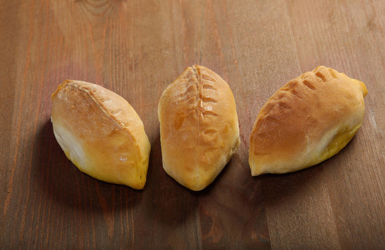 餃子。家里的蛋糕和果醬反對