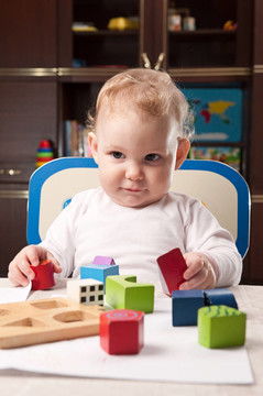 玩具積木嬰兒