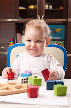 玩具積木嬰兒