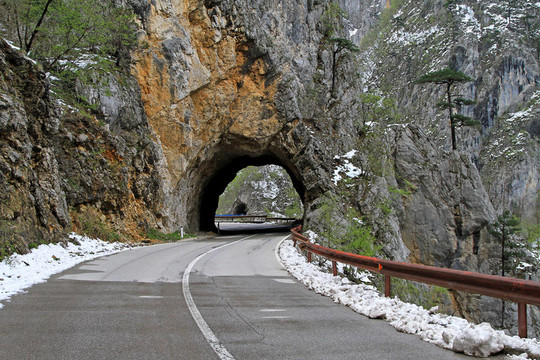 山的路