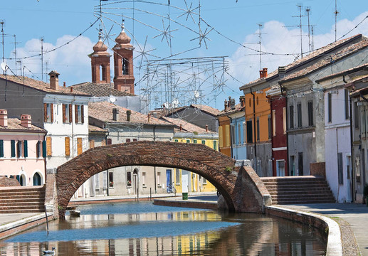 St. Peter？橋。Comacchio。Emilia Romagna。意大利.
