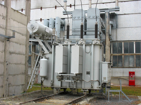 電廠大型工業(yè)高壓變頻器