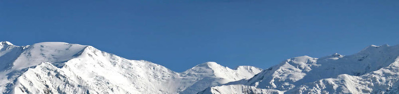 白雪覆蓋的高山