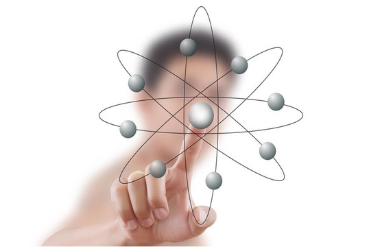教師推科學圖。