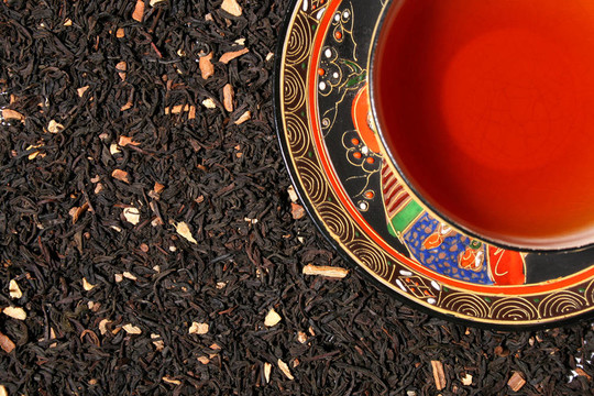優(yōu)質(zhì)茶葉的混合；中國茶杯