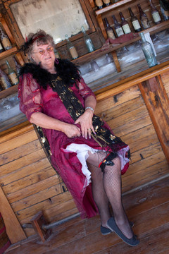 鬼鎮(zhèn)Saloon Girl