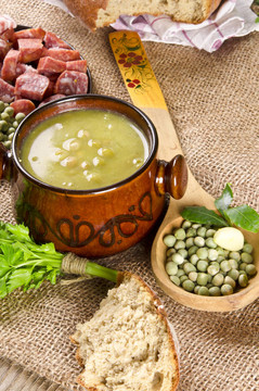 豌豆湯