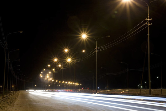夜街從光燈的閃爍路燈的痕跡