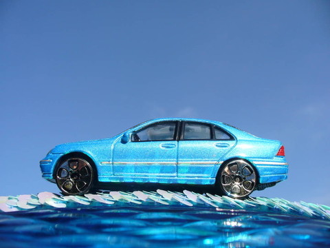 小型車