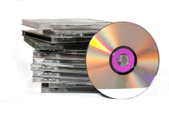 盒上的CD。