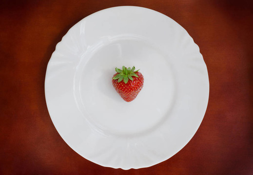 白版上的Strawberry