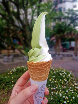 抹茶冰淇淋