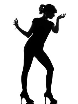聞香水的剪影女人