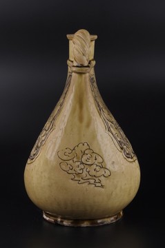 遼代瓷器 黃釉刻花皮囊壺