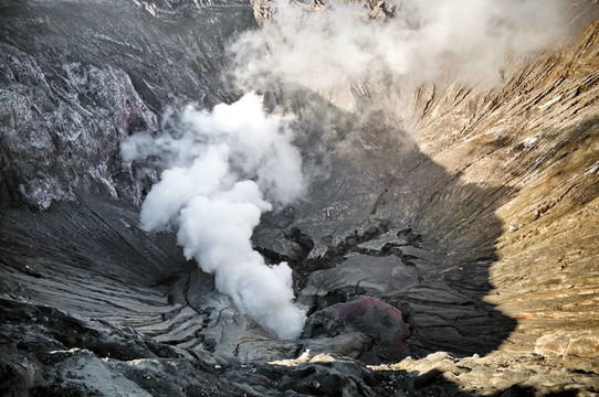 吸煙產生的火山