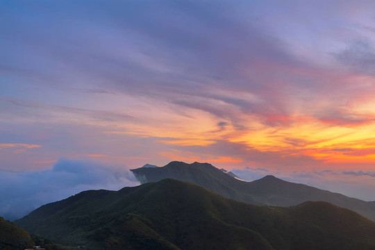 山日出