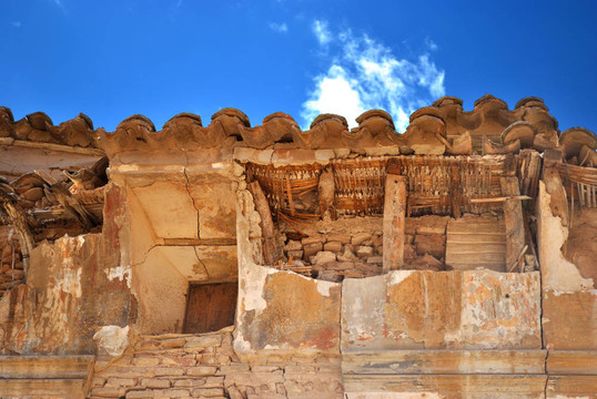 tejado destruido EN Belchite