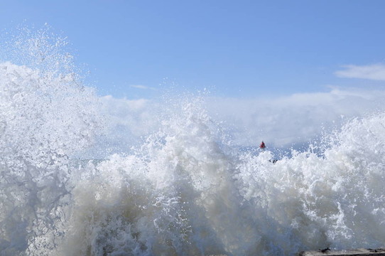 混凝土港口海浪破壞