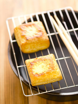炸豆腐塊