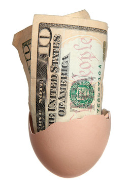 鸡蛋中的美元纸币