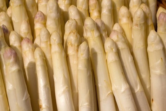 新鮮的白蘆筍