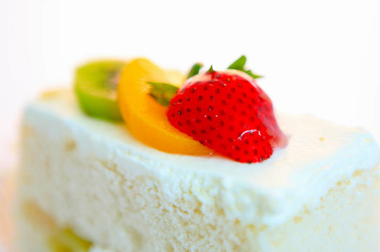 Strawberry Kiwi和Orang蛋糕