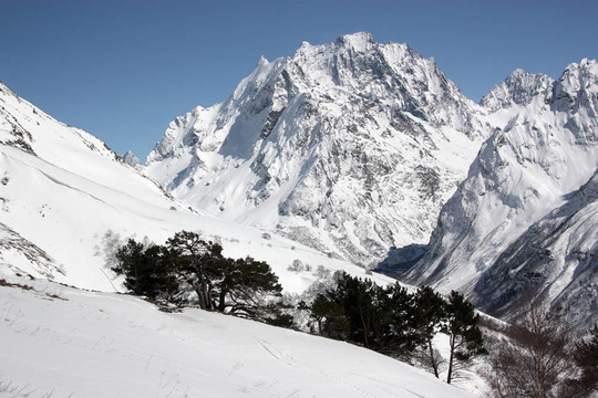 高加索山脈山區(qū)滑雪勝地