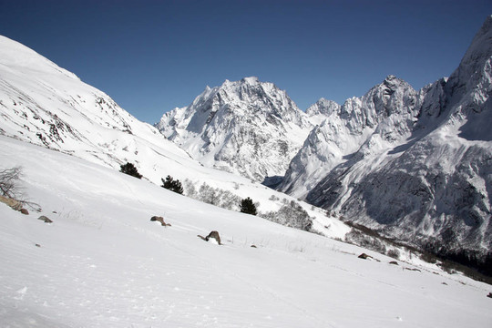 高加索山脈山區(qū)滑雪勝地