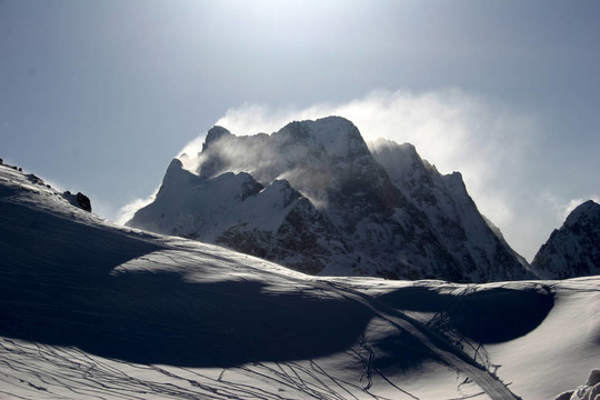 高加索山脈山區(qū)滑雪勝地