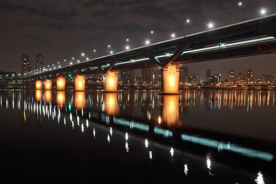 清潭橋夜景