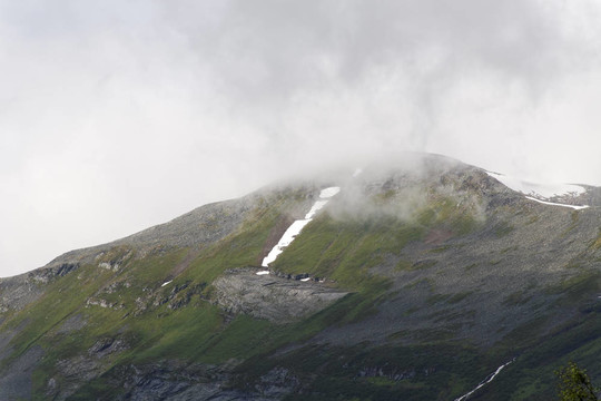 云和山。