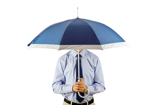 商人手里拿著雨傘在辦公室