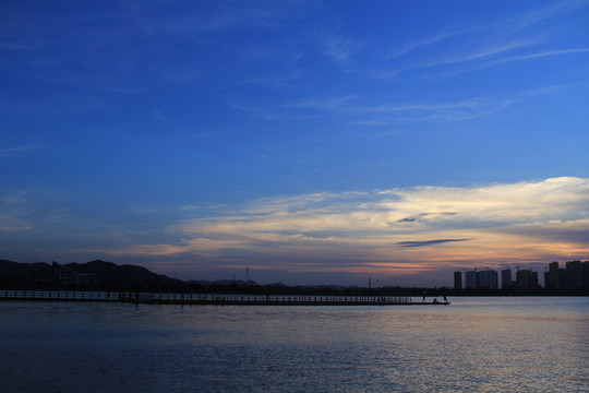 梅溪湖夕陽(yáng)晚霞