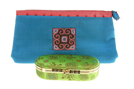 中國(guó)錢(qián)包及化妝盒