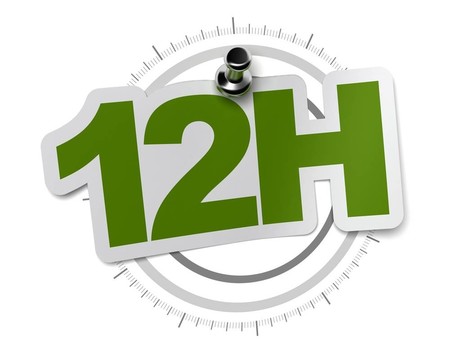 12h；十二小時貼在灰色表盤；在白色背景圖像