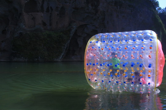 水上滾筒