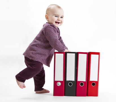 帶環(huán)形文件的幼兒