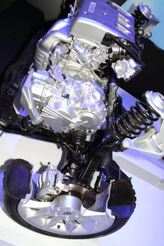 汽車發(fā)動機(jī)