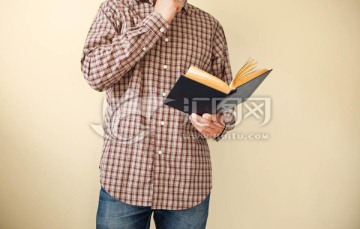 讀一本書