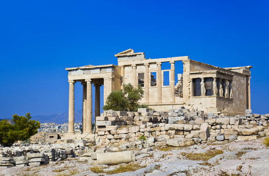 伊瑞克提翁神廟在阿克羅波利斯Athens；希臘