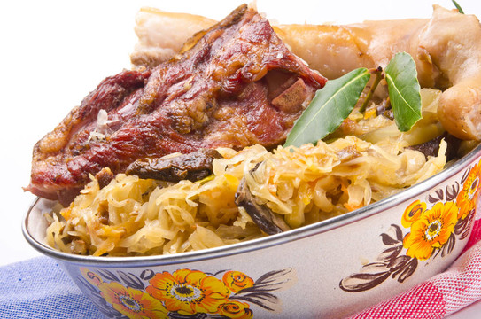 煙熏肉酸菜