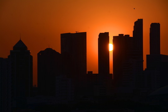 夕陽下的城市風(fēng)光