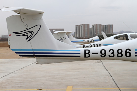 民航大學(xué) 飛行學(xué)院 教練機(jī)