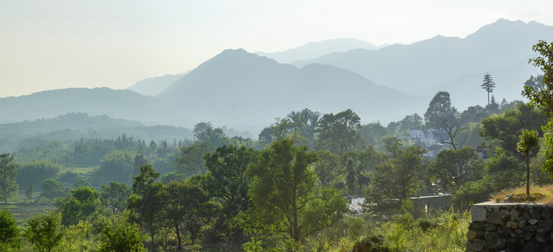 遠(yuǎn)山