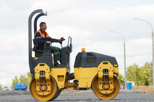 壓實(shí)輥在工作道路