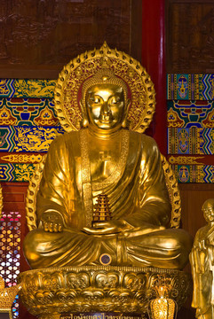 在wat-leng-noei-yi2佛像
