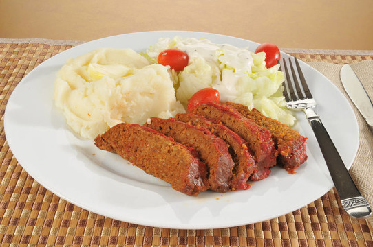 肉餅飯