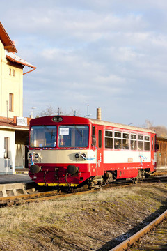在dobruska鐵路站車(chē)車(chē)廂；捷克共和國(guó)