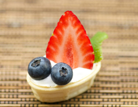 Strawberry和藍(lán)莓