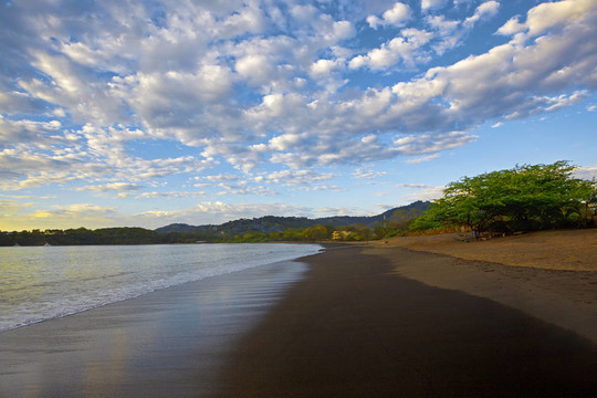 在Guanacaste日落